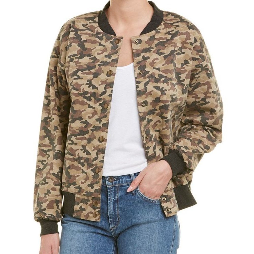 JAMES JEANS Varsity Khaki Camo Jacket